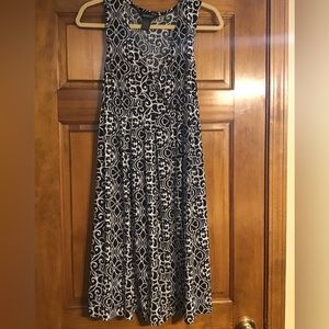 Women’s black and white sleeveless size 10 dress